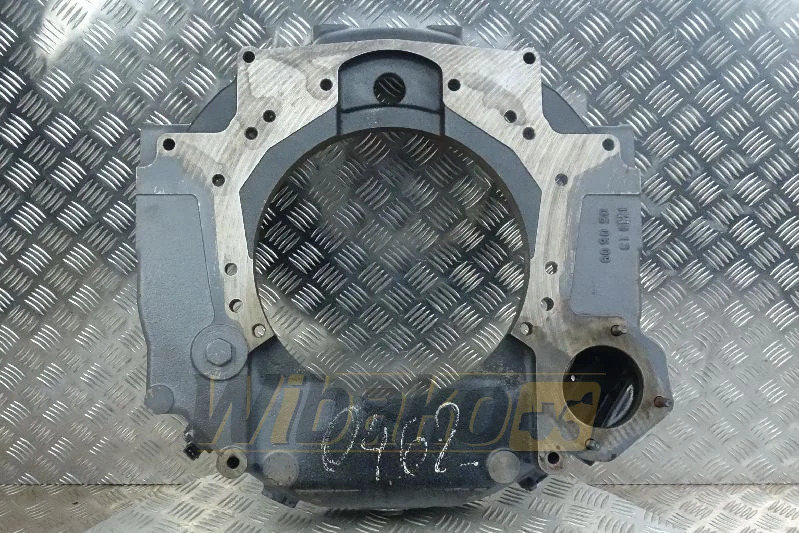 Deutz 04226822 - Volante de inercia para Maquinaria de construcción: foto 1 Deutz 04226822 - Volante de inercia para Maquinaria de construcción: foto 1