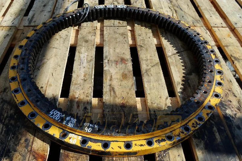 Liebherr R312 - Corona de giro para Maquinaria de construcción: foto 1 Liebherr R312 - Corona de giro para Maquinaria de construcción: foto 1