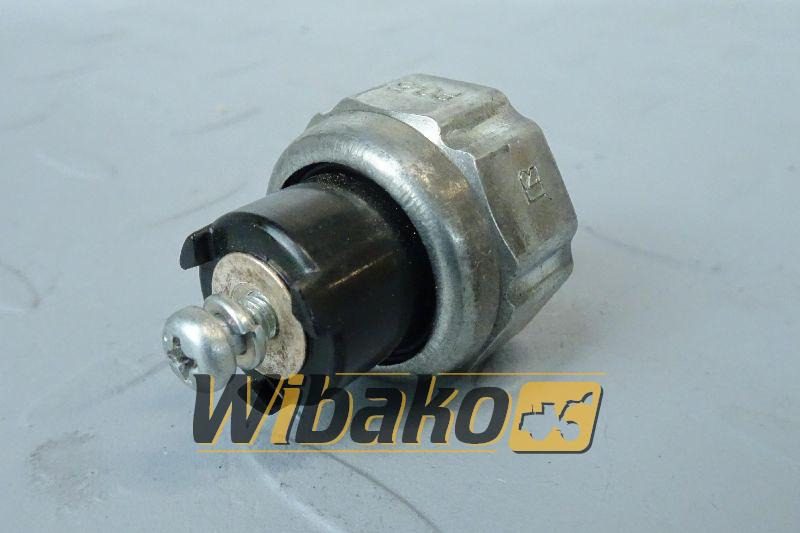 Oil pressure sensor Kubota 15531-39013 - Sensor para Maquinaria de construcción: foto 1 Oil pressure sensor Kubota 15531-39013 - Sensor para Maquinaria de construcción: foto 1