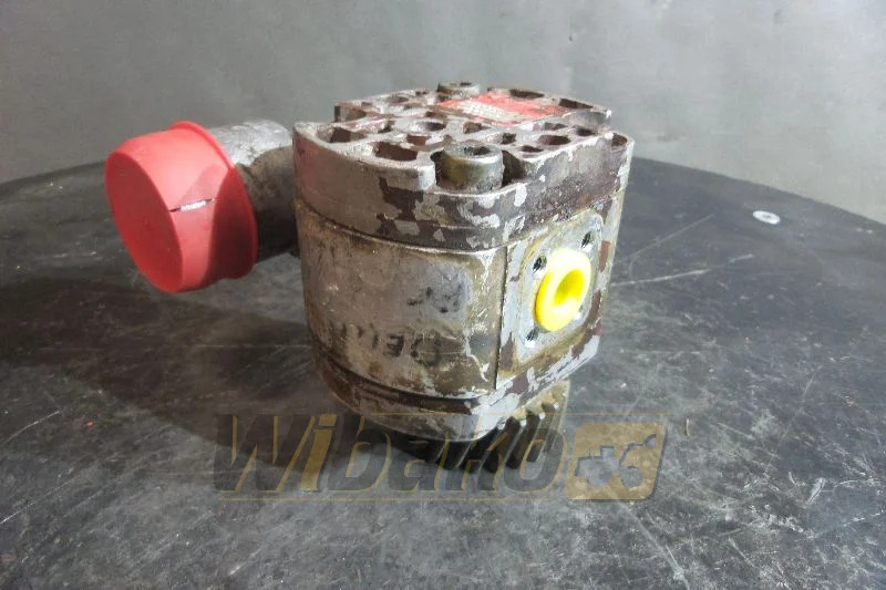 Poclain 80970737 0943593 - Bomba hidráulica para Maquinaria de construcción: foto 1 Poclain 80970737 0943593 - Bomba hidráulica para Maquinaria de construcción: foto 1