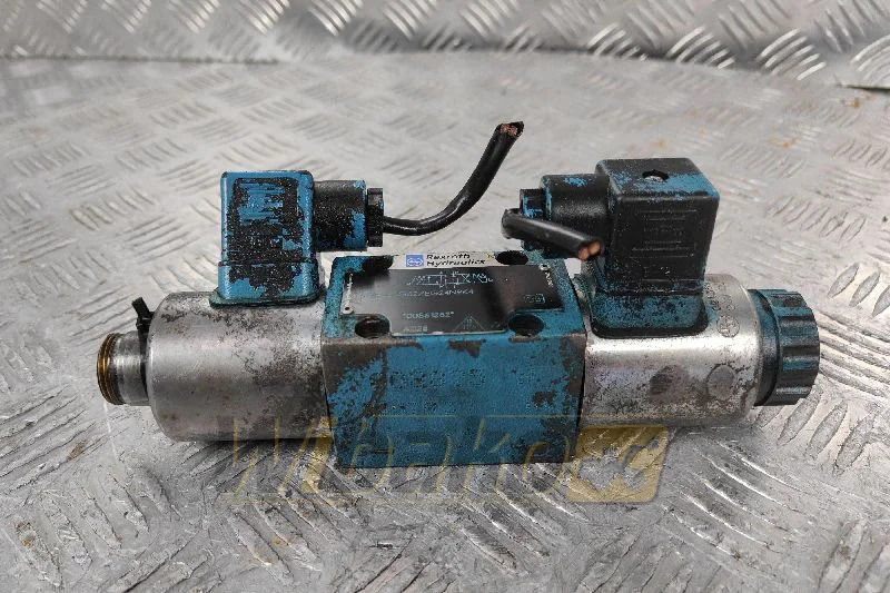 Rexroth 4WE6G62/EG24N9K4 - Válvula hidráulica para Maquinaria de construcción: foto 1 Rexroth 4WE6G62/EG24N9K4 - Válvula hidráulica para Maquinaria de construcción: foto 1