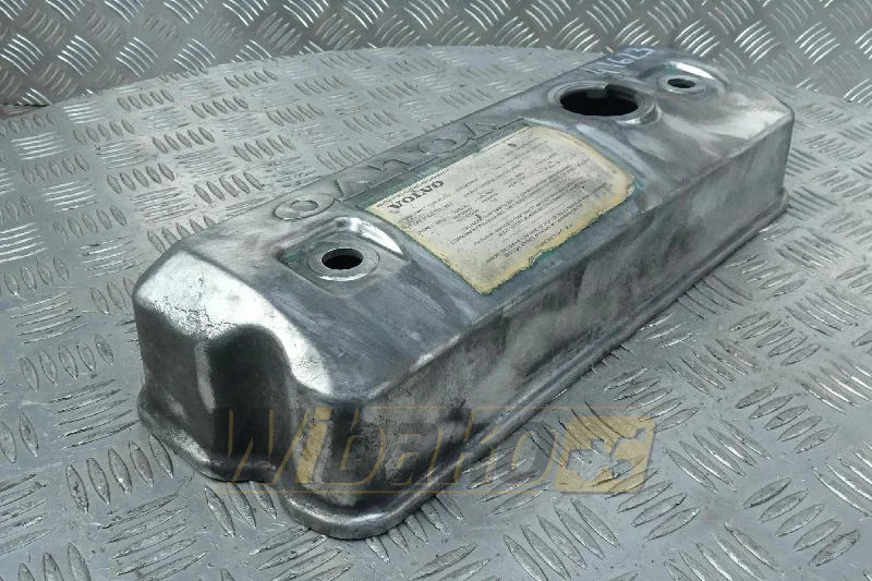 Volvo TD73KCE 471813/1285 - Cabezal de bloque para Maquinaria de construcción: foto 1 Volvo TD73KCE 471813/1285 - Cabezal de bloque para Maquinaria de construcción: foto 1