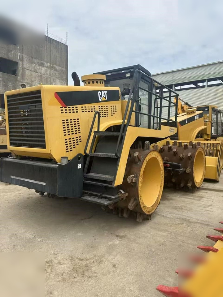 Compactador CATERPILLAR 816A: foto 7