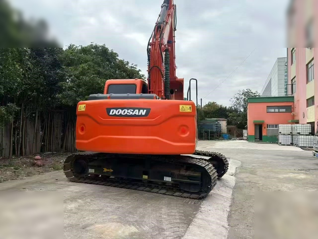 DOOSAN DX150W-9C - Excavadora de ruedas: foto 5 DOOSAN DX150W-9C - Excavadora de ruedas: foto 5