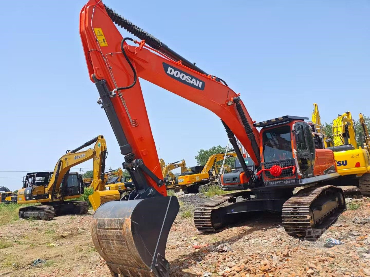 DOOSAN DX300 LC - Excavadora de cadenas: foto 1 DOOSAN DX300 LC - Excavadora de cadenas: foto 1