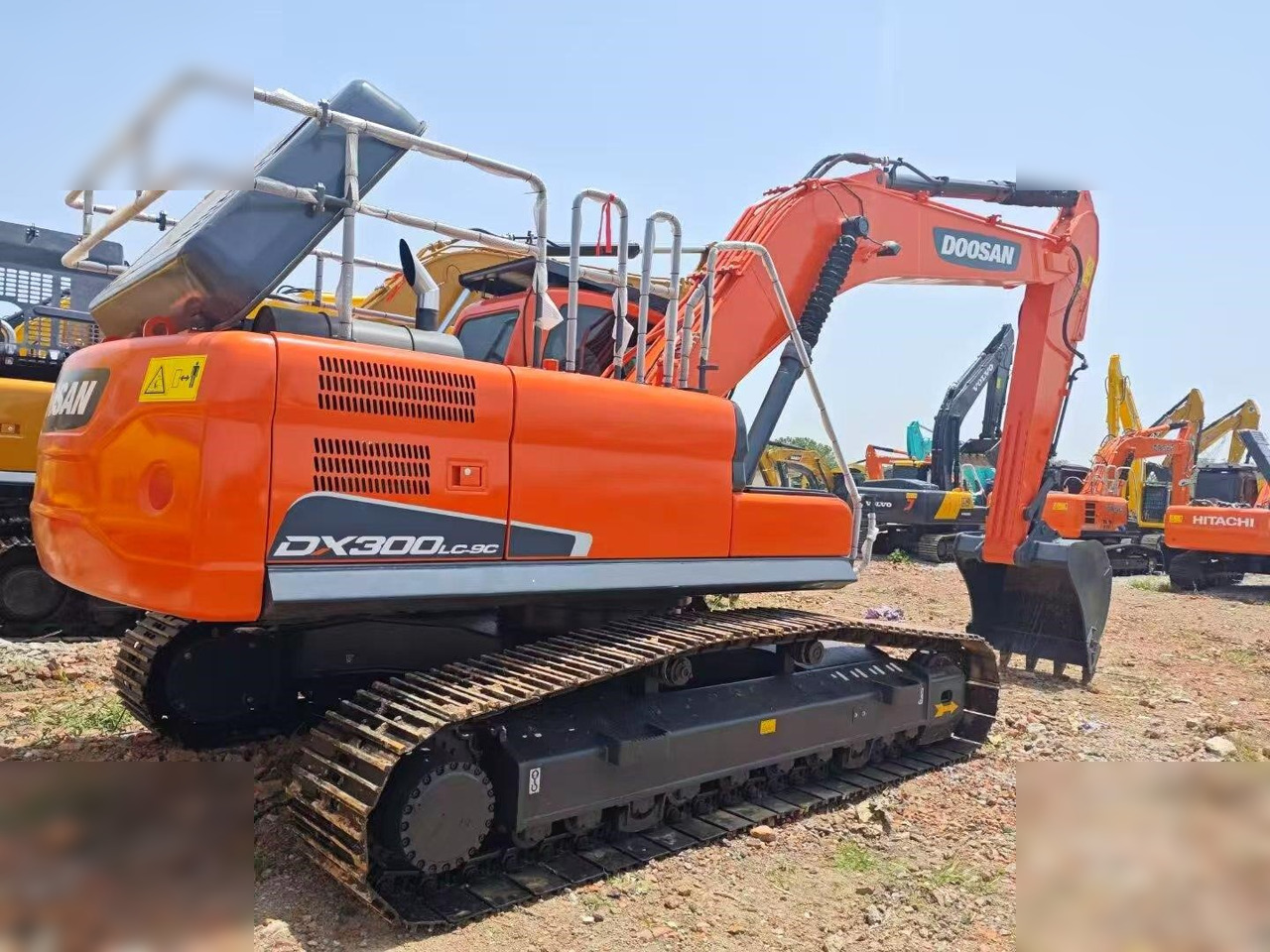 DOOSAN DX300 LC - Excavadora de cadenas: foto 3 DOOSAN DX300 LC - Excavadora de cadenas: foto 3