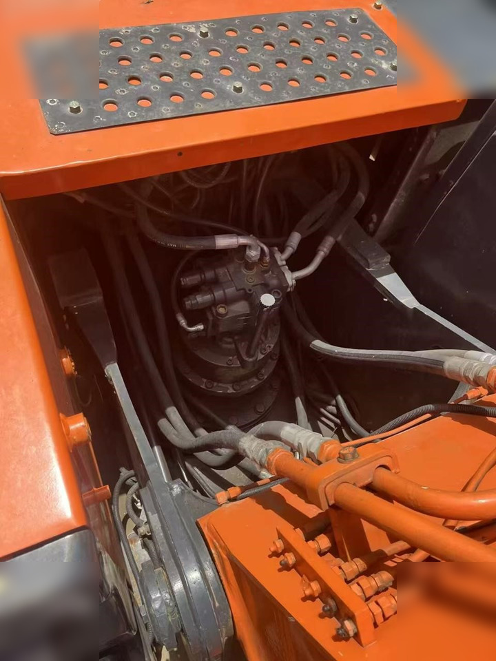 Excavadora de cadenas HITACHI ZX200: foto 12 Excavadora de cadenas HITACHI ZX200: foto 12