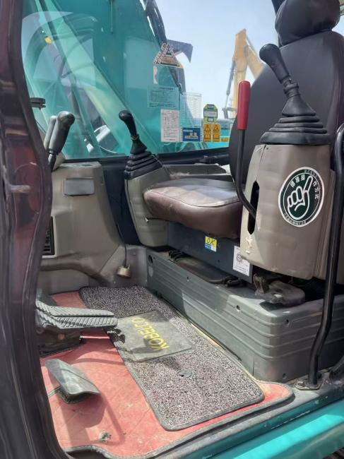 Excavadora de cadenas KOBELCO 135SR: foto 13