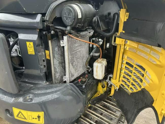 KOMATSU 35MR - Miniexcavadora: foto 5 KOMATSU 35MR - Miniexcavadora: foto 5