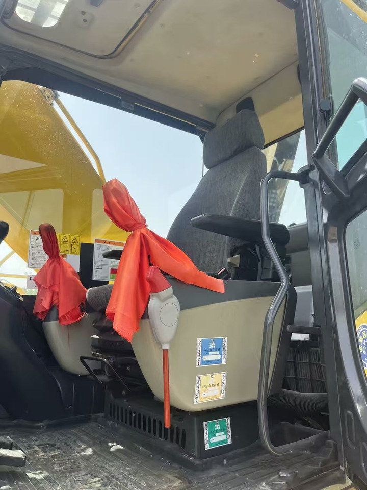 KOMATSU pc200 - Excavadora de cadenas: foto 5 KOMATSU pc200 - Excavadora de cadenas: foto 5