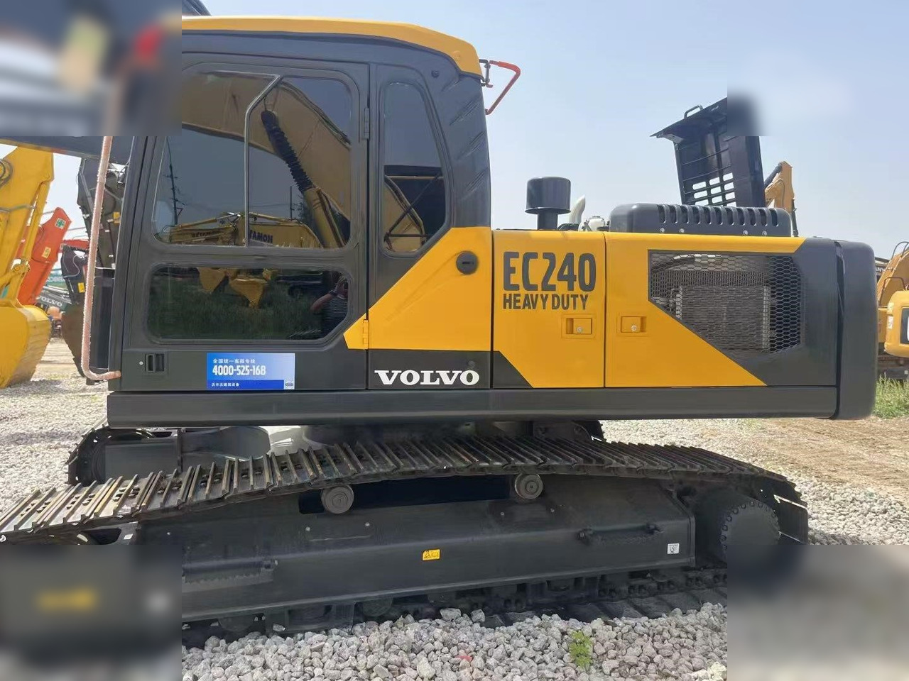 Excavadora de cadenas VOLVO EC240: foto 11