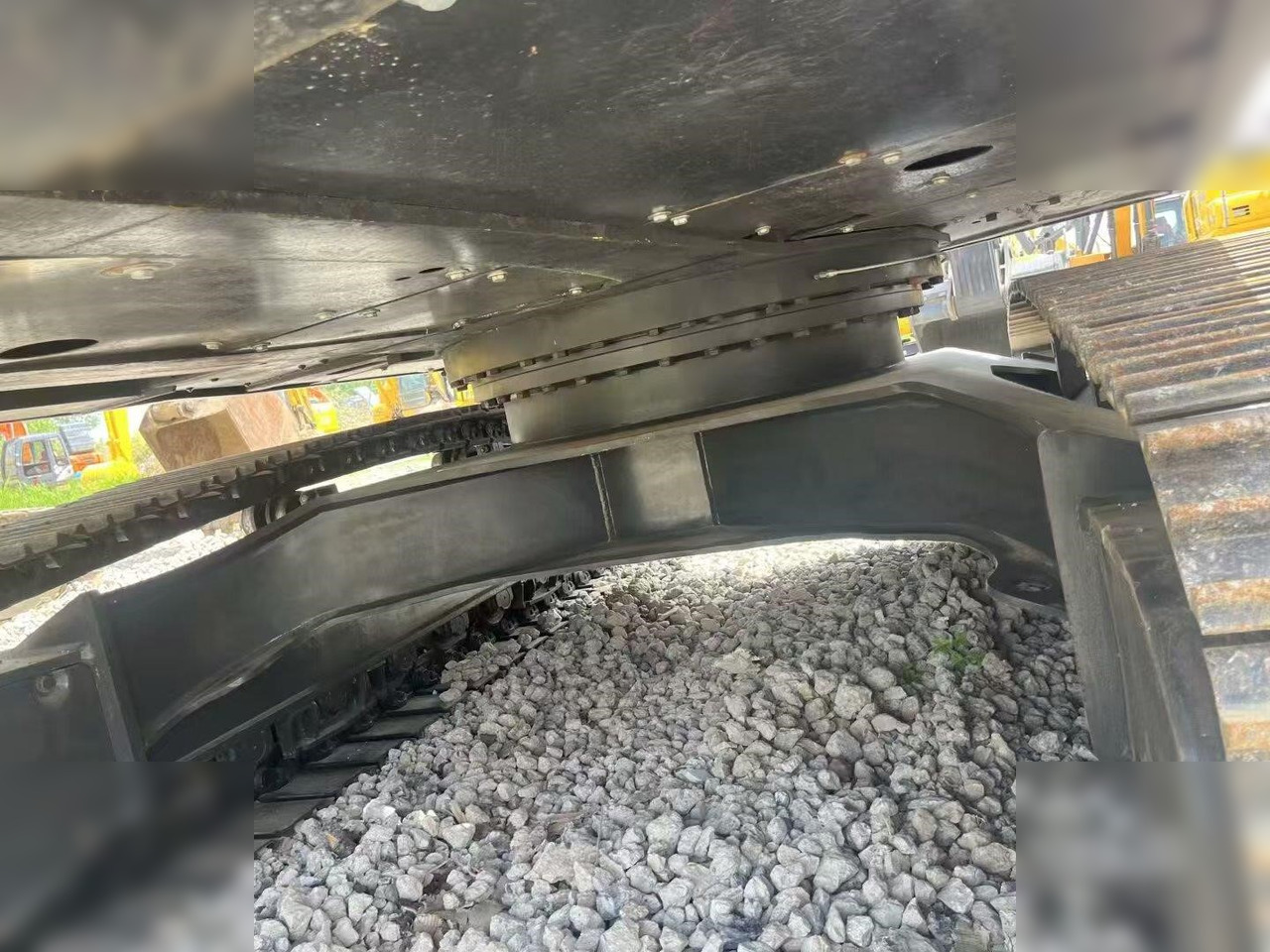 Excavadora de cadenas VOLVO EC240: foto 20