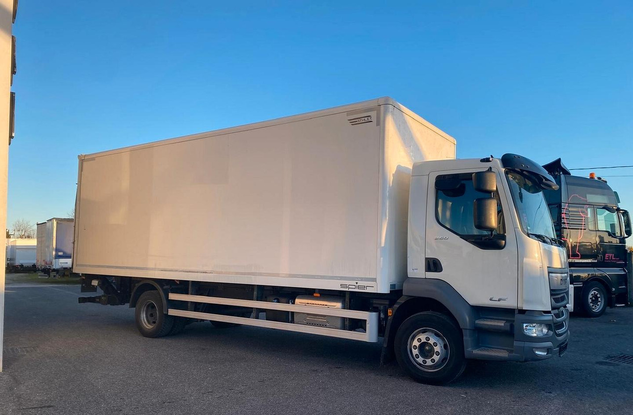 DAF LF 260 FA CASSONE E SPONDA 2021 - Camión caja cerrada: foto 4 DAF LF 260 FA CASSONE E SPONDA 2021 - Camión caja cerrada: foto 4