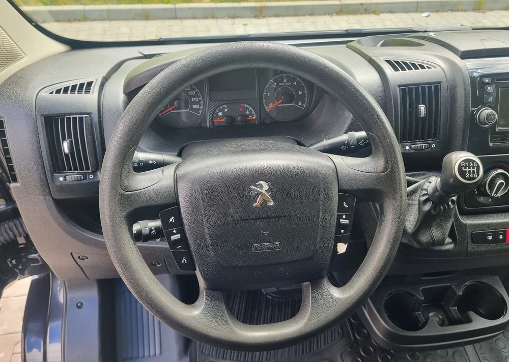 Furgoneta pequeña Peugeot Boxer: foto 13