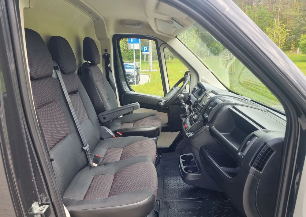 Furgoneta pequeña Peugeot Boxer: foto 16