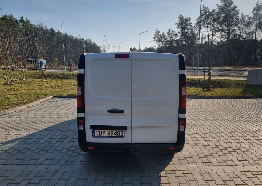 Furgoneta pequeña Renault Trafic: foto 11