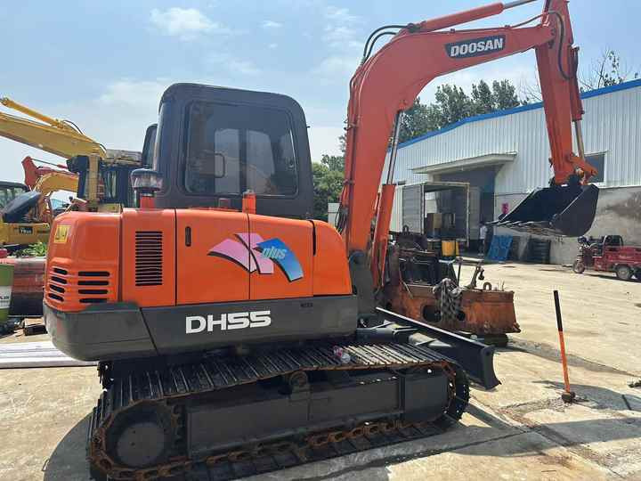 90% New Mini Excavator Doosan DH55 Second-hand Excavator 5 Ton Mini Used Excavator for Sale in Low Price - Miniexcavadora: foto 5 90% New Mini Excavator Doosan DH55 Second-hand Excavator 5 Ton Mini Used Excavator for Sale in Low Price - Miniexcavadora: foto 5