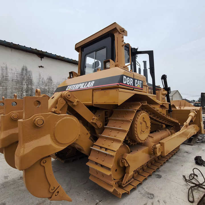 CAT D8R 90% New Bulldozer, Powerful, Low Price, and Very Good Quality - Bulldozer: foto 1 CAT D8R 90% New Bulldozer, Powerful, Low Price, and Very Good Quality - Bulldozer: foto 1