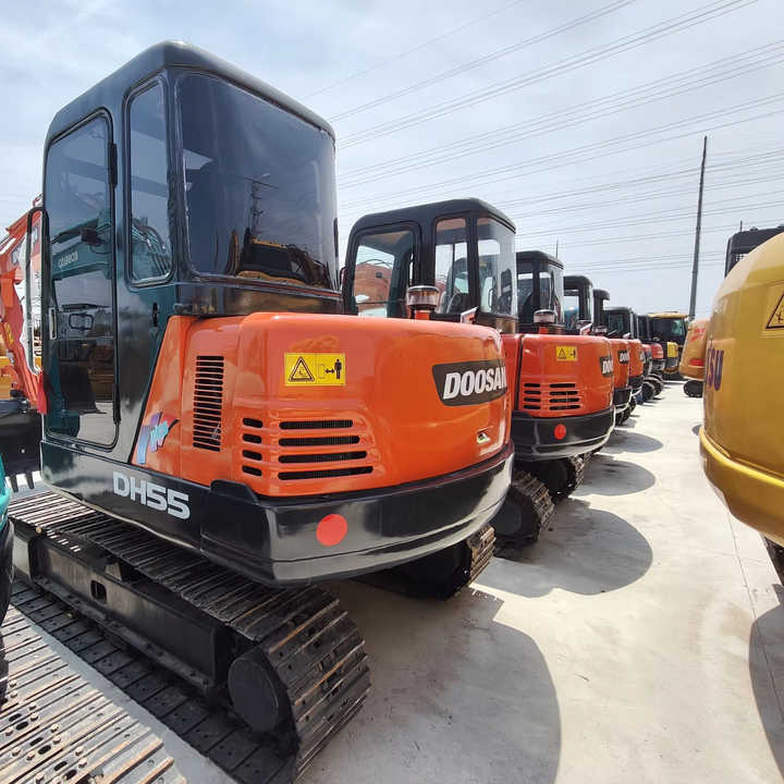 Korea Made Doosan Dh55 Excavator , 60ton 70ton 80ton 90ton Digger , Original Doosan Excavator Machinery - Miniexcavadora: foto 1 Korea Made Doosan Dh55 Excavator , 60ton 70ton 80ton 90ton Digger , Original Doosan Excavator Machinery - Miniexcavadora: foto 1