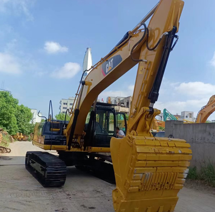 Original CAT 320D Used Excavators Machine CAT 320D 320B Crawler Excavator 20tons Construction Machinery Price - Excavadora de cadenas: foto 1 Original CAT 320D Used Excavators Machine CAT 320D 320B Crawler Excavator 20tons Construction Machinery Price - Excavadora de cadenas: foto 1