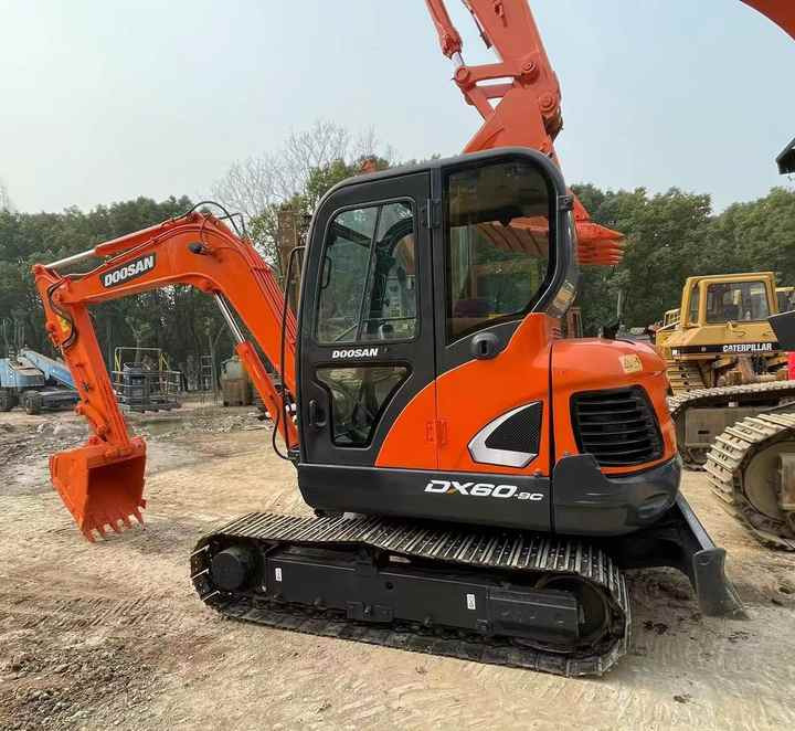 Used Doosan DX60-9c Excavator | Low Hours | Robust Undercarriage | Global Shipping | Discounted Price - Miniexcavadora: foto 4 Used Doosan DX60-9c Excavator | Low Hours | Robust Undercarriage | Global Shipping | Discounted Price - Miniexcavadora: foto 4