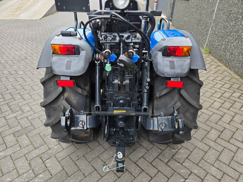 New Holland T 4.75 V - Tractor: foto 5 New Holland T 4.75 V - Tractor: foto 5