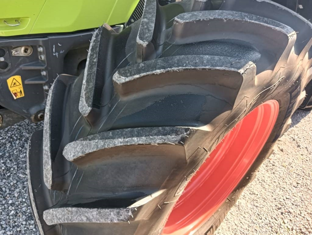 Claas Arion 460 - Tractor: foto 4 Claas Arion 460 - Tractor: foto 4