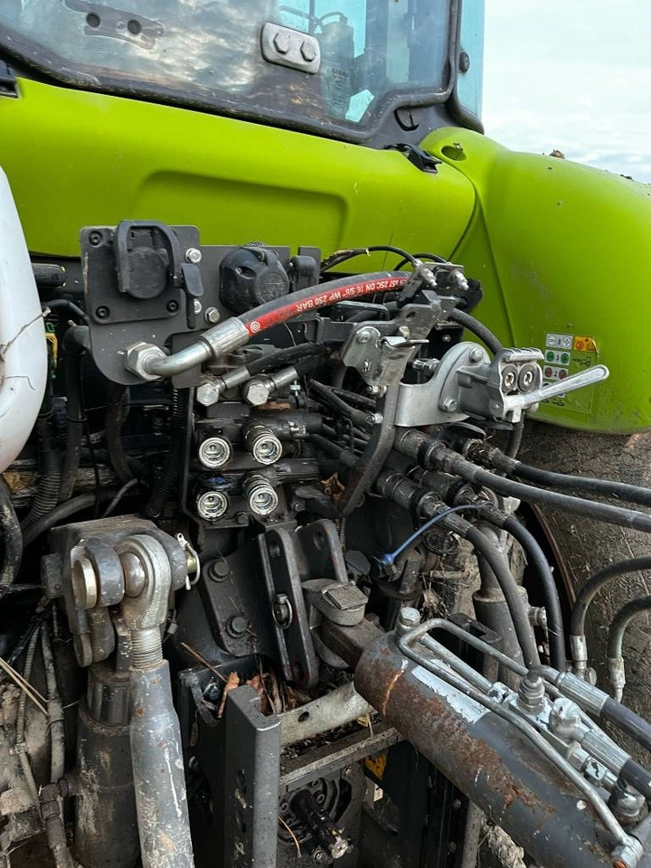 Tractor Claas Axion 830 Cmatic: foto 7 Tractor Claas Axion 830 Cmatic: foto 7