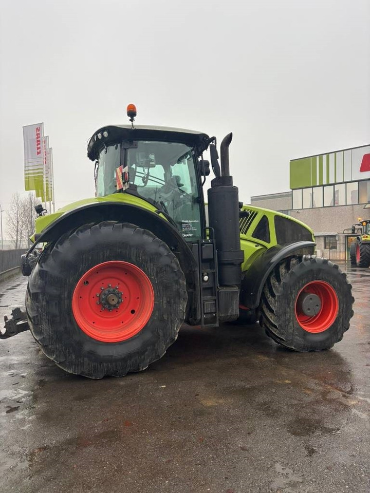 Claas Axion 950 Cmatic - Tractor: foto 2 Claas Axion 950 Cmatic - Tractor: foto 2