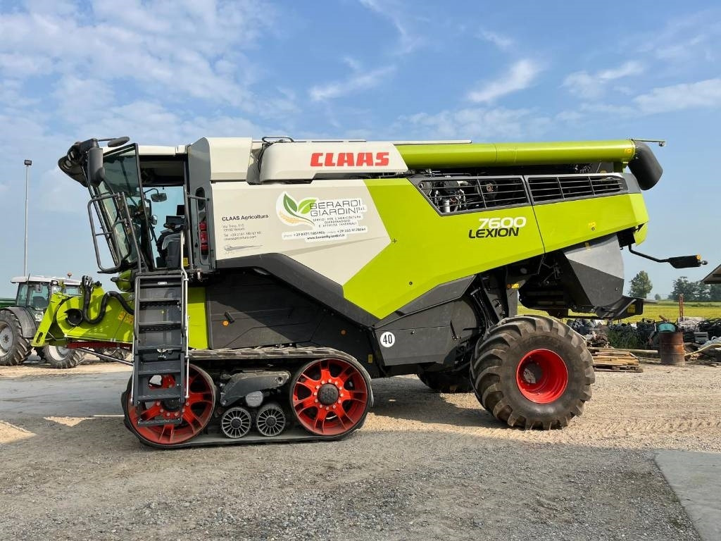 Claas LEXION 7600 TT  - Cosechadora de granos: foto 4 Claas LEXION 7600 TT  - Cosechadora de granos: foto 4