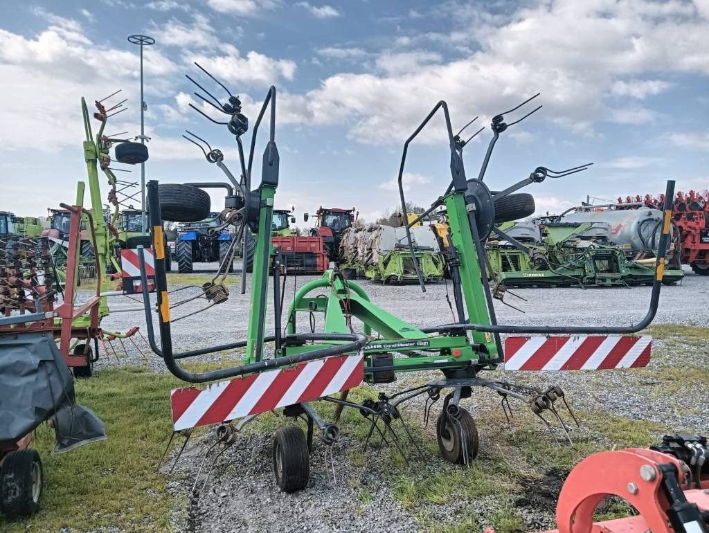 Deutz-fahr 5521 - Encintadora de pacas: foto 2 Deutz-fahr 5521 - Encintadora de pacas: foto 2