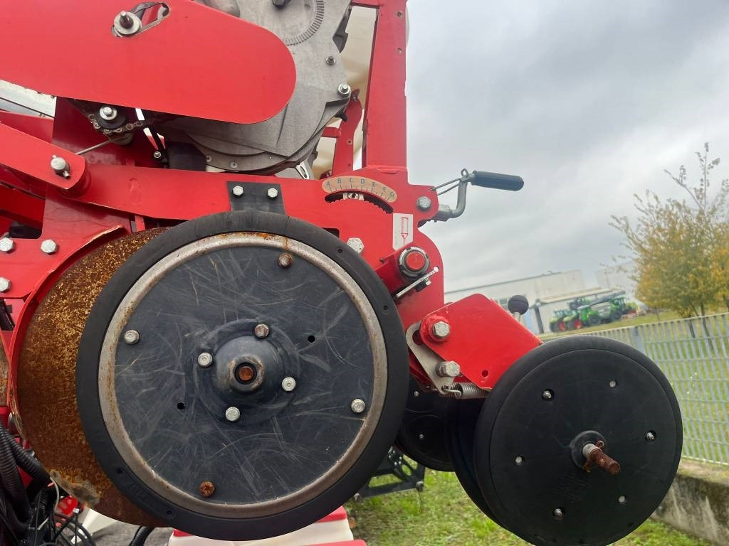 Mascar M 12 - Sembradora de precisión: foto 4 Mascar M 12 - Sembradora de precisión: foto 4