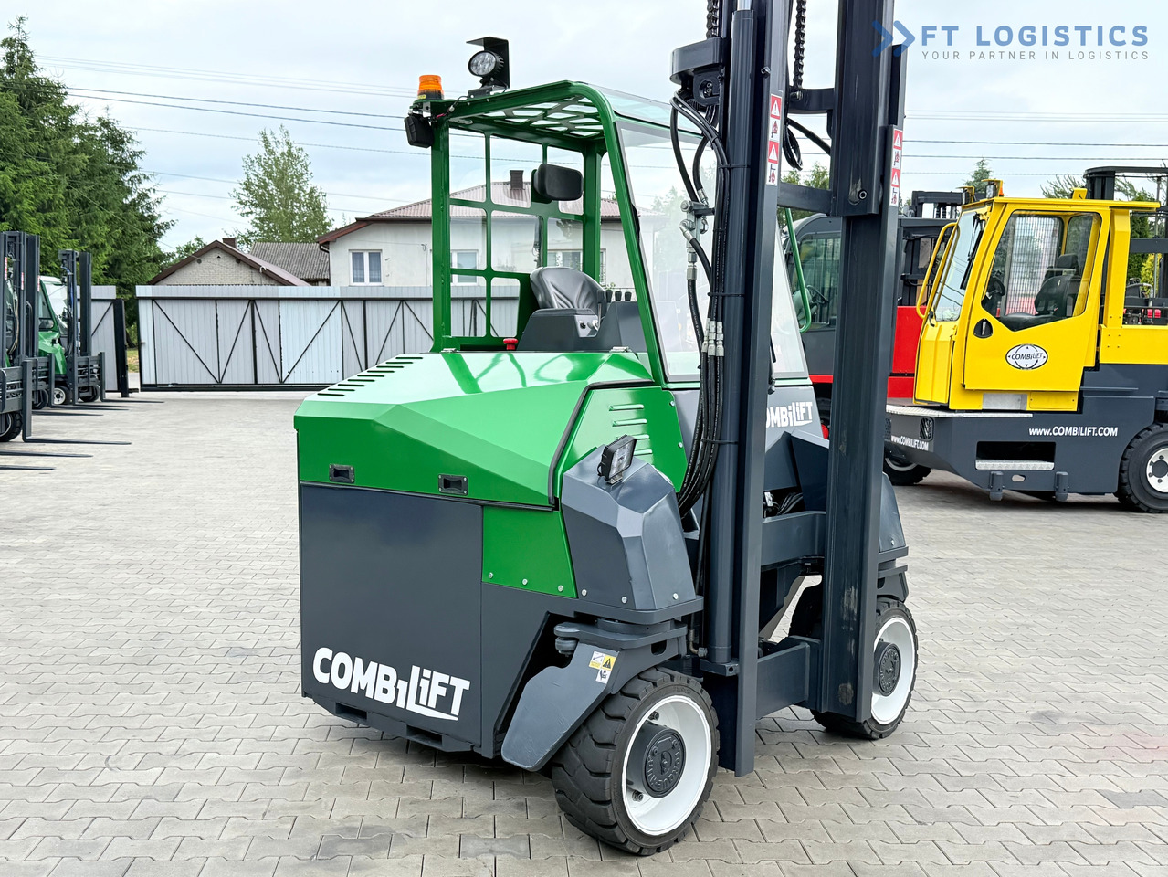 Carretilla de 4 vías nuevo COMBILIFT Combilift CBE4000 / TRIPLEX 5200MM / ELECTRIC / FREE LIFT / FORK POSITIONER / SIDESHIFT / LIKE NEW: foto 33