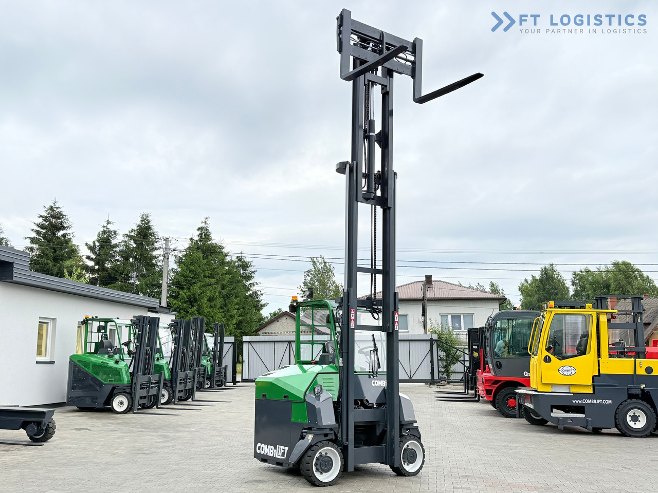 Carretilla de 4 vías nuevo COMBILIFT Combilift CBE4000 / TRIPLEX 5200MM / ELECTRIC / FREE LIFT / FORK POSITIONER / SIDESHIFT / LIKE NEW: foto 32