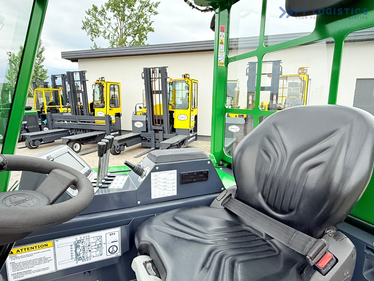 Carretilla de 4 vías nuevo COMBILIFT Combilift CBE4000 / TRIPLEX 5200MM / ELECTRIC / FREE LIFT / FORK POSITIONER / SIDESHIFT / LIKE NEW: foto 11