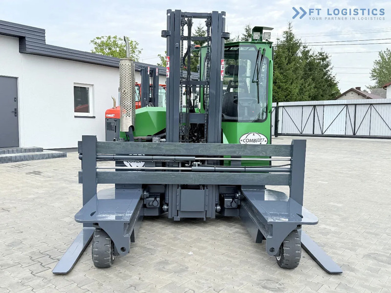 Combilift C3000 / DIESEL / DUPLEX - 4000MM / WIDE FORK POSITIONER 2700MM / FULL HEATED CABIN / ONLY 6905H / CONDITION - LIKE NEW! C3000 / - Carretilla de 4 vías: foto 4 Combilift C3000 / DIESEL / DUPLEX - 4000MM / WIDE FORK POSITIONER 2700MM / FULL HEATED CABIN / ONLY 6905H / CONDITION - LIKE NEW! C3000 / - Carretilla de 4 vías: foto 4