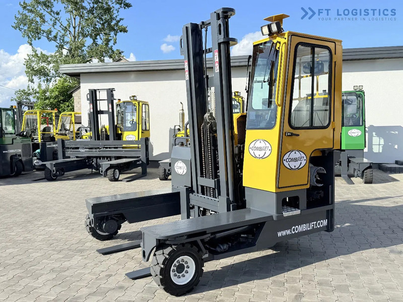 Combilift C4000 / GAS / DUPLEX – 4100MM / SIDESHIFT / FREE LIFT / FULL HEATED CABIN / ONLY 4223 HOURS / CONDITION – LIKE NEW! C4000 / GAS - Carretilla de 4 vías: foto 2 Combilift C4000 / GAS / DUPLEX – 4100MM / SIDESHIFT / FREE LIFT / FULL HEATED CABIN / ONLY 4223 HOURS / CONDITION – LIKE NEW! C4000 / GAS - Carretilla de 4 vías: foto 2