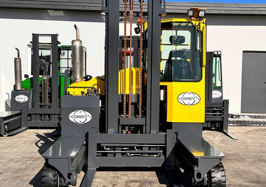 Combilift C4000 / LPG / DUPLEX / 4100MM / WEIGHT / FORK SIDE SHIFT / LIKE NEW - Carretilla de 4 vías: foto 5 Combilift C4000 / LPG / DUPLEX / 4100MM / WEIGHT / FORK SIDE SHIFT / LIKE NEW - Carretilla de 4 vías: foto 5