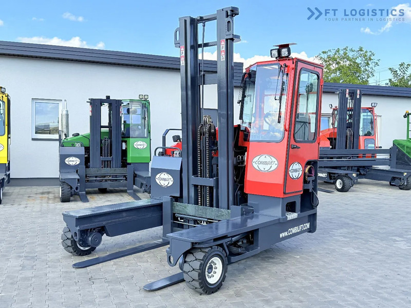 Combilift C4500 / GAS / DUPLEX - 4500MM / POSITIONER / FREE LIFT / FULL CABIN / ONLY 6178H / CONDITION - LIKE NEW! C4500 / GAS / DUPLEX - - Carretilla de 4 vías: foto 3 Combilift C4500 / GAS / DUPLEX - 4500MM / POSITIONER / FREE LIFT / FULL CABIN / ONLY 6178H / CONDITION - LIKE NEW! C4500 / GAS / DUPLEX - - Carretilla de 4 vías: foto 3