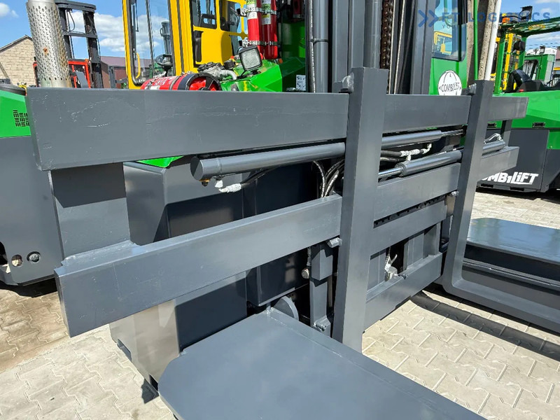 Combilift C5000E / ELECTRIC / TRIPLEX 8300MM / FULL FREE LIFT / WIDE FORK POSITIONER / SIDE SHIFT / BATTERY LIKE NEW C5000E / ELECTRIC / T - Carretilla de 4 vías: foto 5 Combilift C5000E / ELECTRIC / TRIPLEX 8300MM / FULL FREE LIFT / WIDE FORK POSITIONER / SIDE SHIFT / BATTERY LIKE NEW C5000E / ELECTRIC / T - Carretilla de 4 vías: foto 5