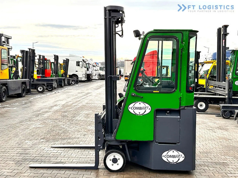 Combilift Combilift C3000CB - DUPLEX 4000mm - Year 2015 - / CABIN - HEATING / ONLY 6546 MTH / EXCELLENT CONDITION / LIKE NEW! Combilift C3 - Carretilla de 4 vías: foto 4 Combilift Combilift C3000CB - DUPLEX 4000mm - Year 2015 - / CABIN - HEATING / ONLY 6546 MTH / EXCELLENT CONDITION / LIKE NEW! Combilift C3 - Carretilla de 4 vías: foto 4