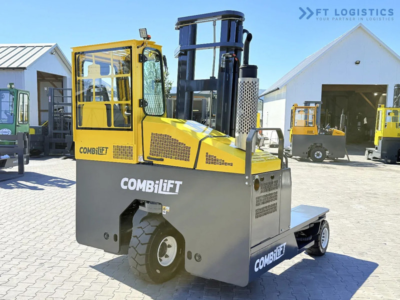 Carretilla de 4 vías Combilift Combilift FOUR-WAY MULTIDIRECTIONAL FORKLIFT C4000 / DIESEL / DUPLEX 4100MM / ONLY 2888 HOURS / FORK POSITIONER / FULL CABIN – H: foto 8 Carretilla de 4 vías Combilift Combilift FOUR-WAY MULTIDIRECTIONAL FORKLIFT C4000 / DIESEL / DUPLEX 4100MM / ONLY 2888 HOURS / FORK POSITIONER / FULL CABIN – H: foto 8