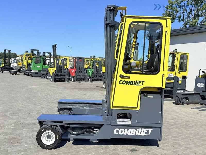 Carretilla de 4 vías Combilift Combilift FOUR-WAY MULTIDIRECTIONAL FORKLIFT C4000 / DIESEL / DUPLEX 4100MM / ONLY 2888 HOURS / FORK POSITIONER / FULL CABIN – H: foto 11 Carretilla de 4 vías Combilift Combilift FOUR-WAY MULTIDIRECTIONAL FORKLIFT C4000 / DIESEL / DUPLEX 4100MM / ONLY 2888 HOURS / FORK POSITIONER / FULL CABIN – H: foto 11