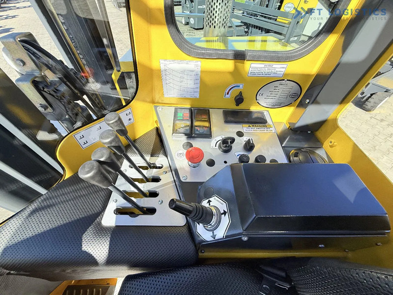 Carretilla de 4 vías Combilift Combilift FOUR-WAY MULTIDIRECTIONAL FORKLIFT C4000 / DIESEL / DUPLEX 4100MM / ONLY 2888 HOURS / FORK POSITIONER / FULL CABIN – H: foto 17 Carretilla de 4 vías Combilift Combilift FOUR-WAY MULTIDIRECTIONAL FORKLIFT C4000 / DIESEL / DUPLEX 4100MM / ONLY 2888 HOURS / FORK POSITIONER / FULL CABIN – H: foto 17