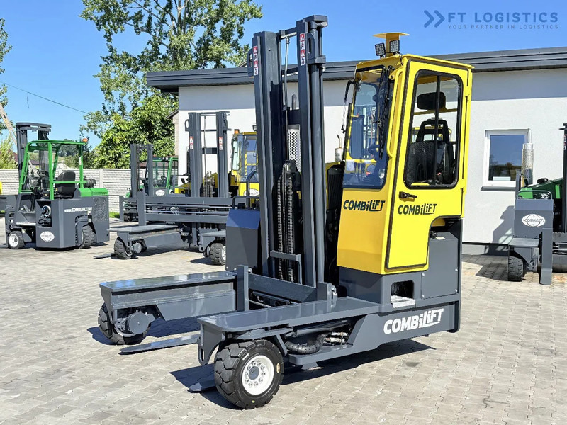 Combilift Combilift FOUR-WAY MULTIDIRECTIONAL FORKLIFT C4000 / DIESEL / DUPLEX 4100MM / ONLY 2888 HOURS / FORK POSITIONER / FULL CABIN – H - Carretilla de 4 vías: foto 2 Combilift Combilift FOUR-WAY MULTIDIRECTIONAL FORKLIFT C4000 / DIESEL / DUPLEX 4100MM / ONLY 2888 HOURS / FORK POSITIONER / FULL CABIN – H - Carretilla de 4 vías: foto 2