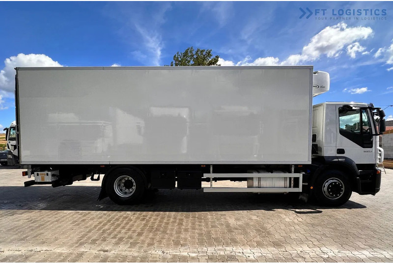 Camión frigorífico Iveco Stralis 420 STRALIS 420 / Refrigerated Truck / Carrier Supra 950 / 19 Pallets / Tail Lift / Tires: foto 16 Camión frigorífico Iveco Stralis 420 STRALIS 420 / Refrigerated Truck / Carrier Supra 950 / 19 Pallets / Tail Lift / Tires: foto 16