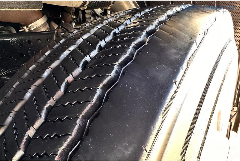 Camión frigorífico Iveco Stralis 420 STRALIS 420 / Refrigerated Truck / Carrier Supra 950 / 19 Pallets / Tail Lift / Tires: foto 6 Camión frigorífico Iveco Stralis 420 STRALIS 420 / Refrigerated Truck / Carrier Supra 950 / 19 Pallets / Tail Lift / Tires: foto 6