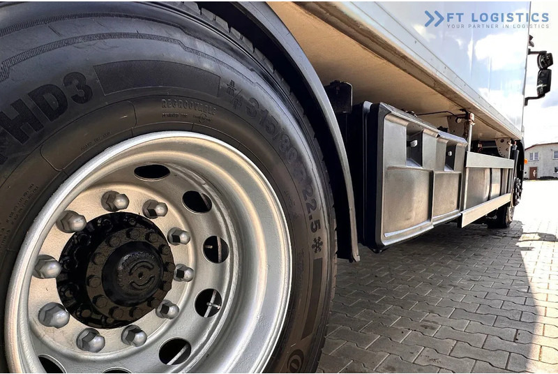 Camión frigorífico Iveco Stralis 420 STRALIS 420 / Refrigerated Truck / Carrier Supra 950 / 19 Pallets / Tail Lift / Tires: foto 17 Camión frigorífico Iveco Stralis 420 STRALIS 420 / Refrigerated Truck / Carrier Supra 950 / 19 Pallets / Tail Lift / Tires: foto 17