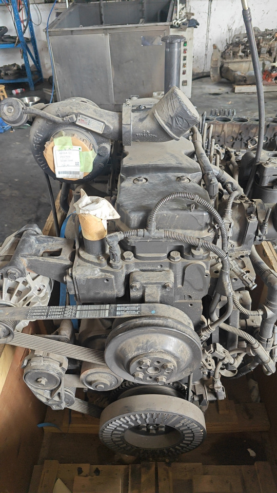 Cummins QSB6.7 - Motor para Excavadora: foto 1 Cummins QSB6.7 - Motor para Excavadora: foto 1