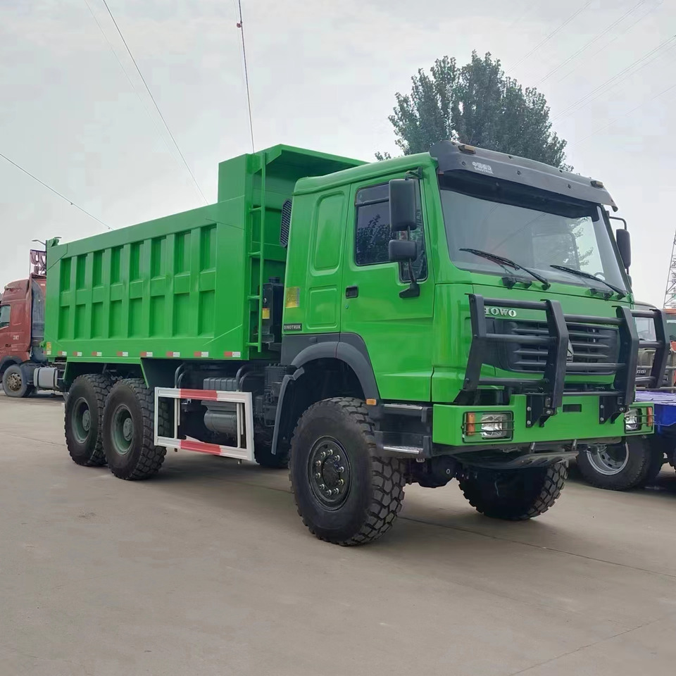 HOWO 6*6 dump truck - Camión volquete: foto 2 HOWO 6*6 dump truck - Camión volquete: foto 2